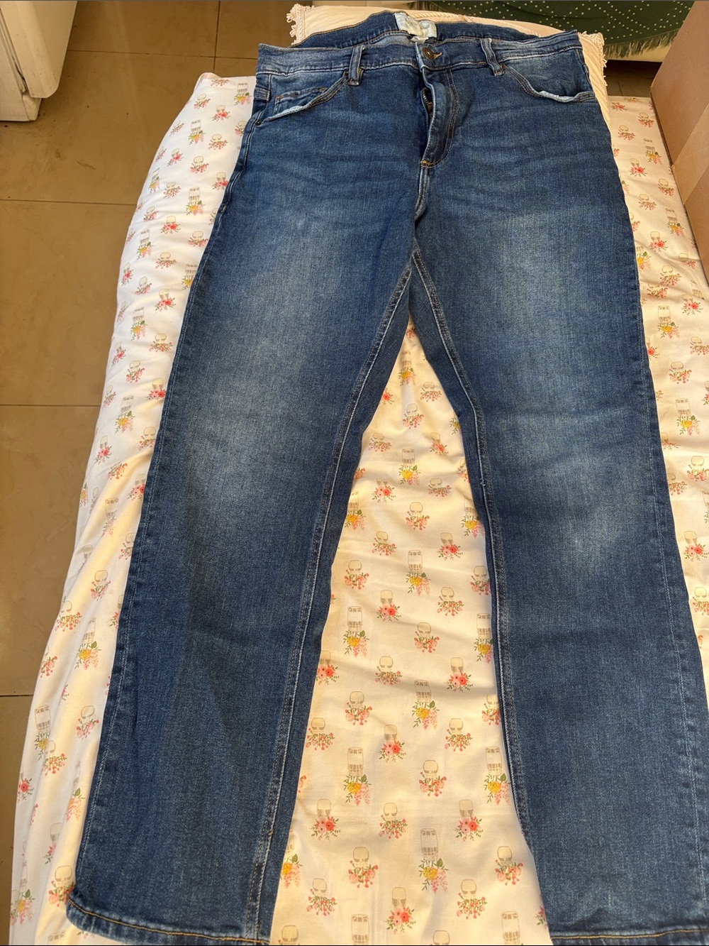 Sun + Stone Dark Blue Straight Leg Jeans, size34w, 32 L.